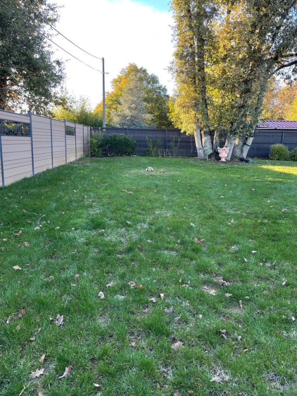 Conception d’un jardin esthétique sans entretien pour particuliers à Sarlat-la-Canéda